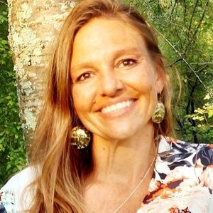 Meet your Posher, Letitia